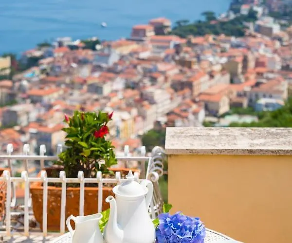 Ada Feriehus Sorrento